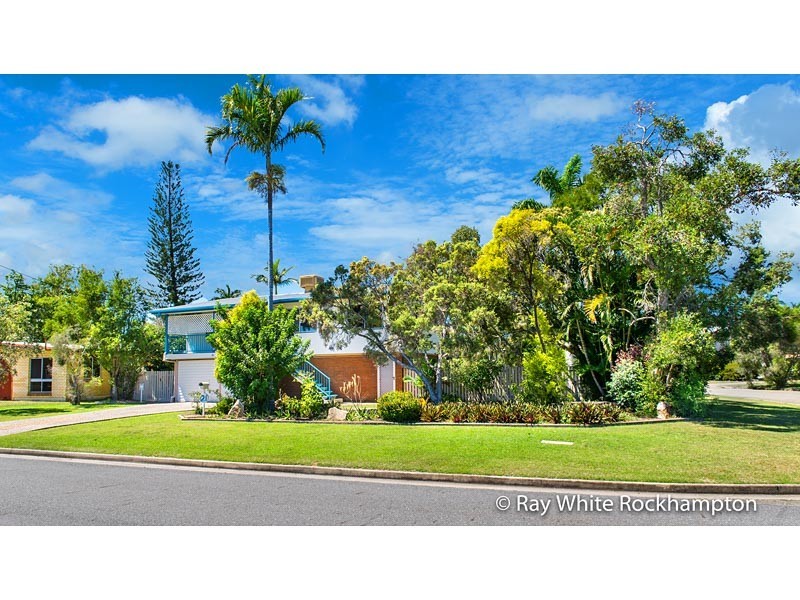 21 Elwing Street, Kawana QLD 4701