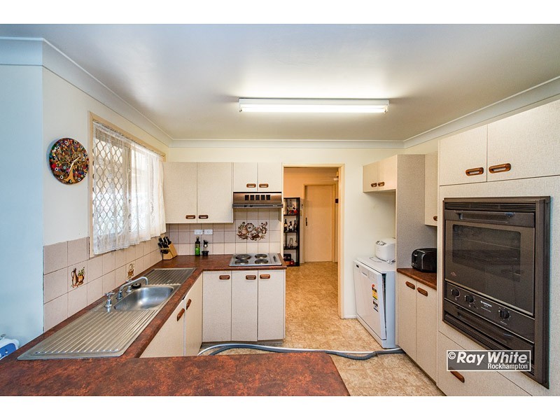 13 O’Shanesy, Koongal QLD 4701