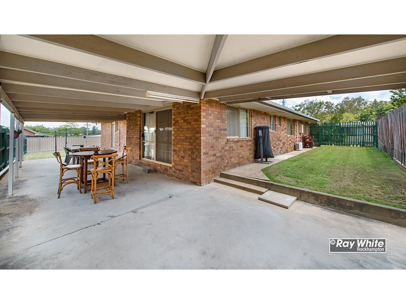 13 O’Shanesy, Koongal QLD 4701