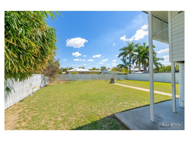 9 Barambah Street, Wandal QLD 4700
