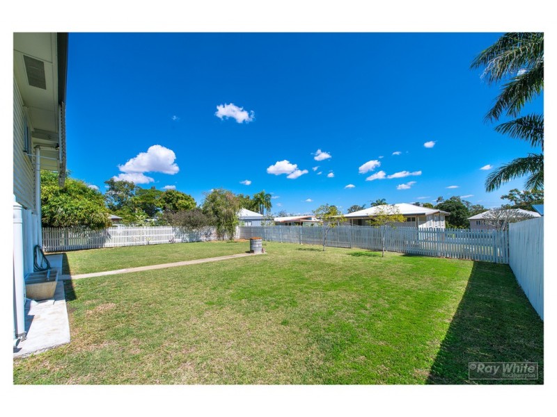 9 Barambah Street, Wandal QLD 4700