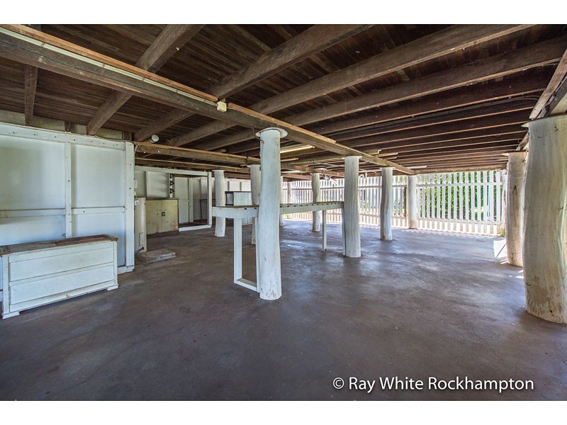 142 Thozet Road, Koongal QLD 4701