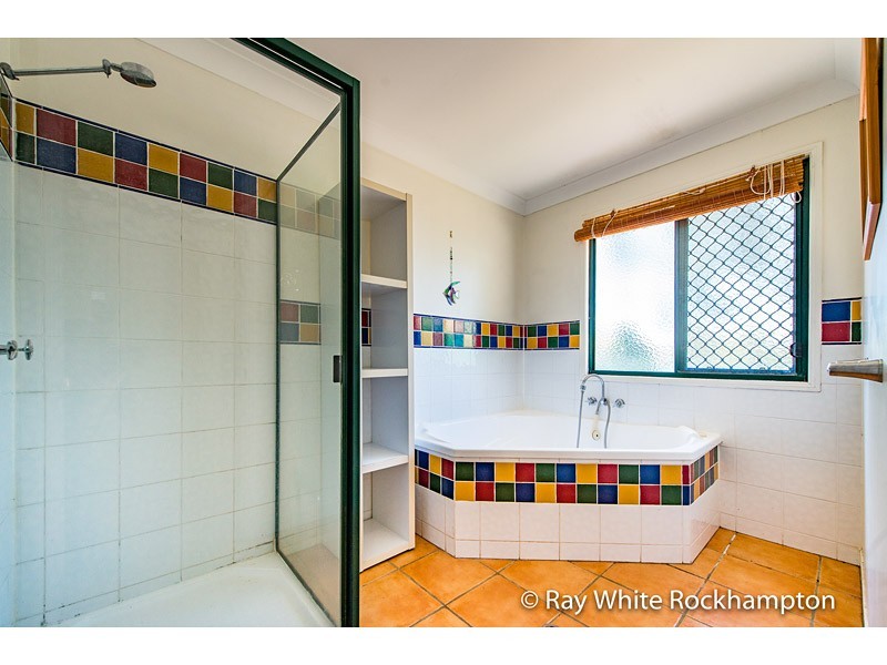 11-13 Laura Close, Rockyview QLD 4701