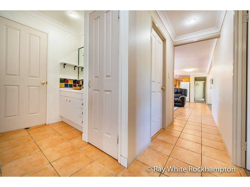 11-13 Laura Close, Rockyview QLD 4701