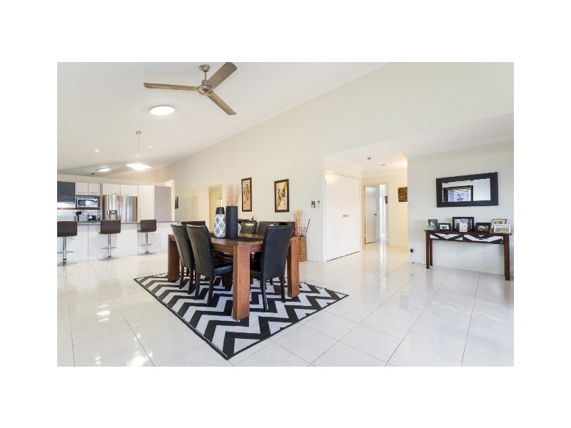 3 Hodda Drive, Kawana QLD 4701