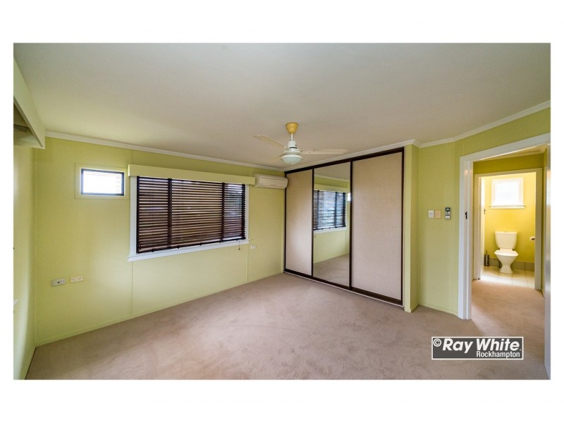 25 Macaulay Street, Kawana QLD 4701