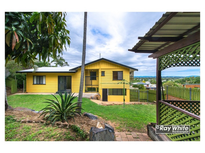 25 Macaulay Street, Kawana QLD 4701