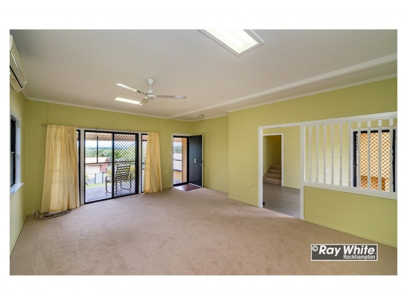 25 Macaulay Street, Kawana QLD 4701
