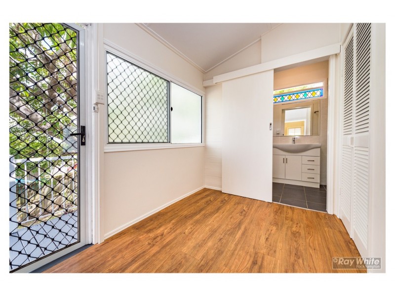 52 Wentworth Terrace, The Range QLD 4700