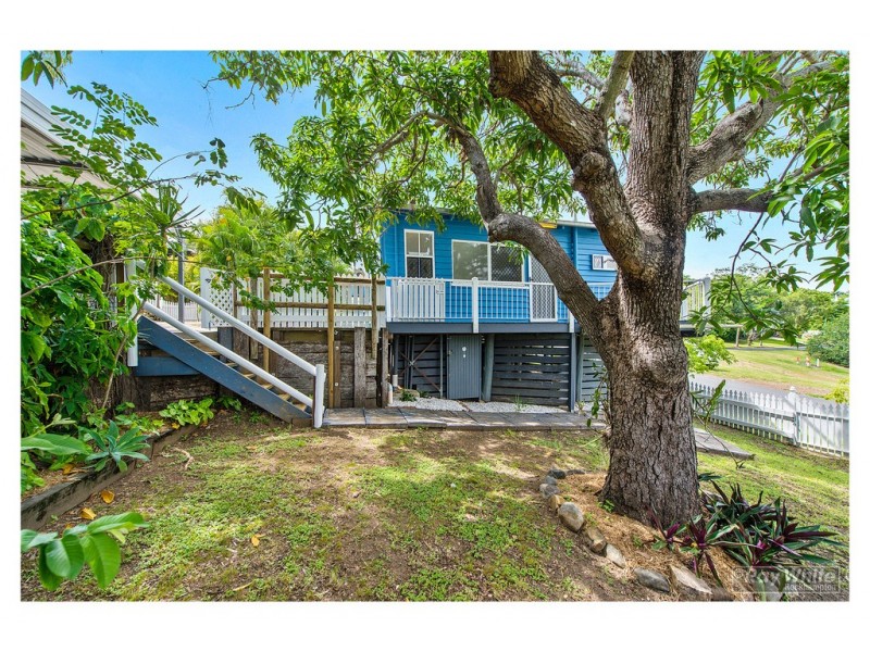 52 Wentworth Terrace, The Range QLD 4700