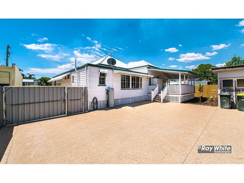 73 Main Street, Park Avenue QLD 4701