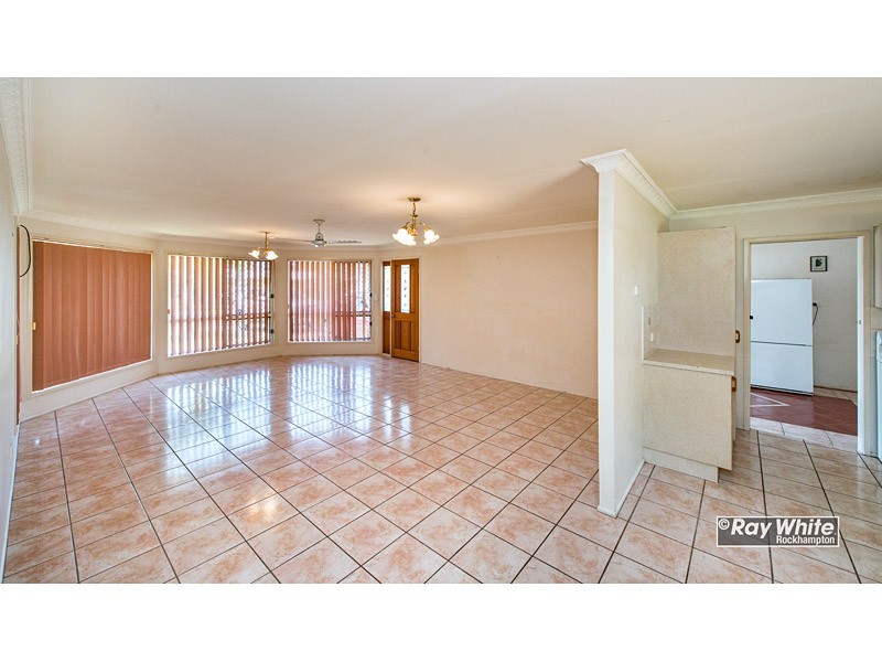 10 Harwood Street, Park Avenue QLD 4701