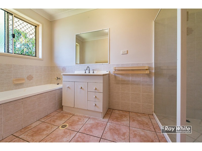 10 Harwood Street, Park Avenue QLD 4701