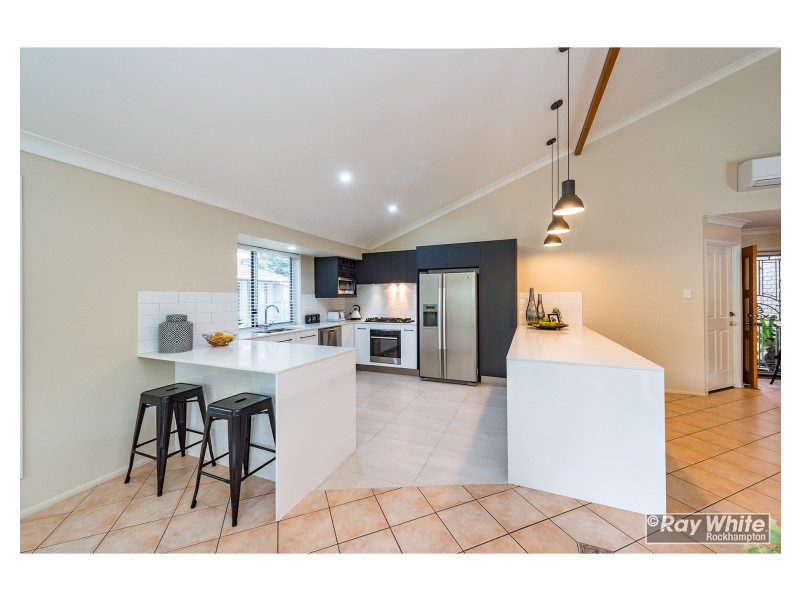 11 Archer View Terrace, Frenchville QLD 4701