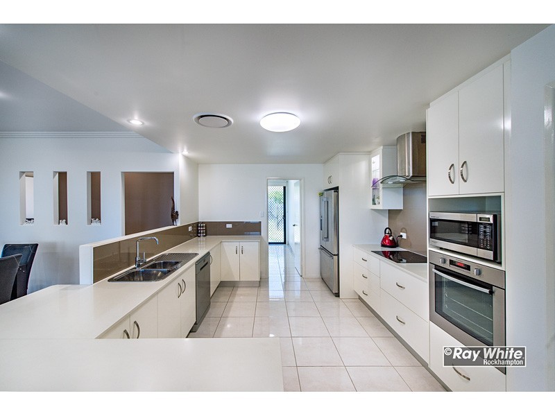137 Constance Avenue, Rockyview QLD 4701