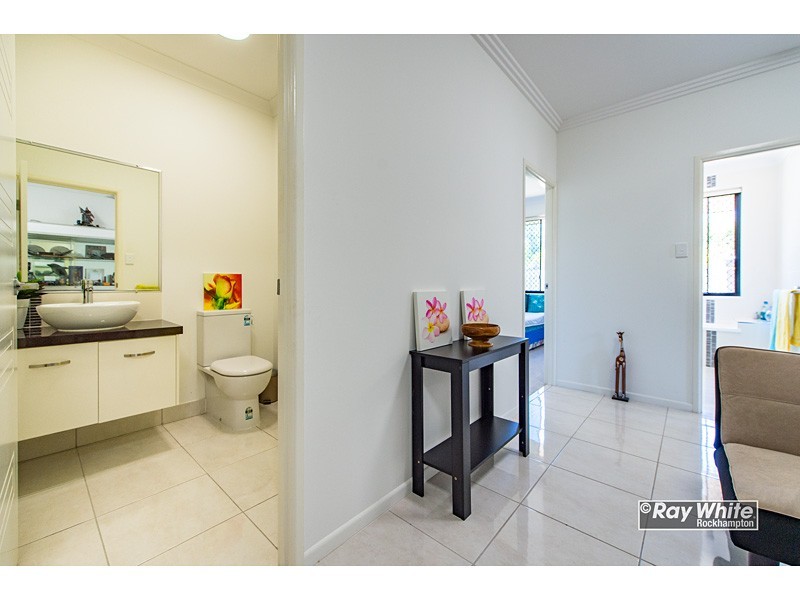 137 Constance Avenue, Rockyview QLD 4701