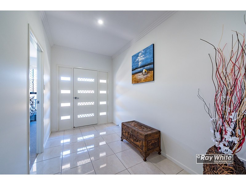 137 Constance Avenue, Rockyview QLD 4701