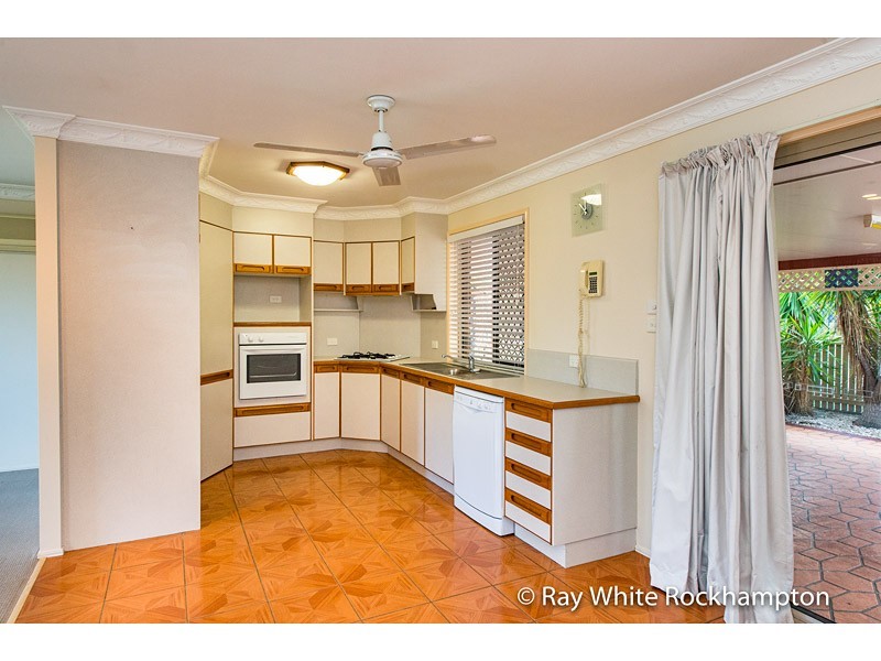 14 Bondeson Drive, Parkhurst QLD 4702