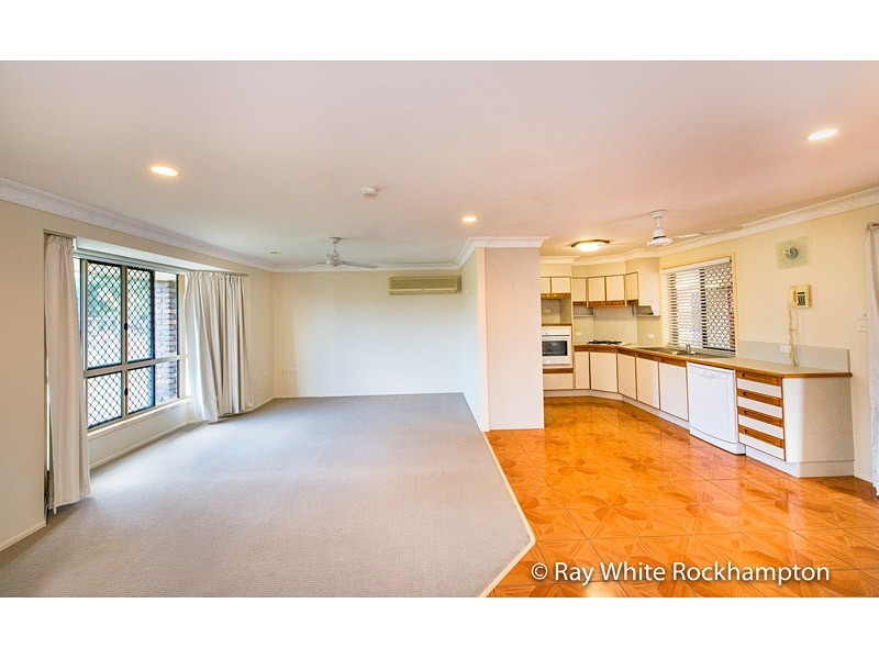 14 Bondeson Drive, Parkhurst QLD 4702