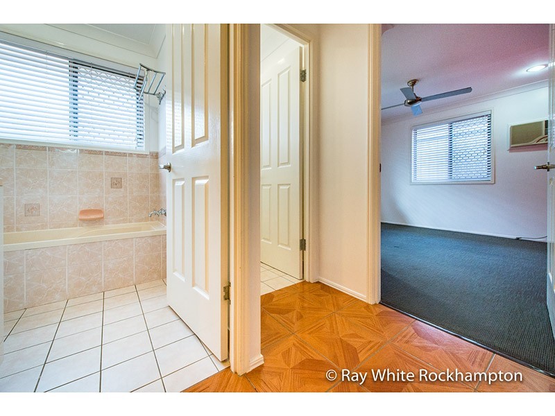 14 Bondeson Drive, Parkhurst QLD 4702