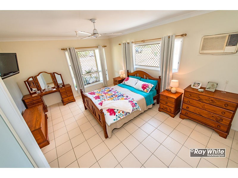 784 Scenic Highway, Kinka Beach QLD 4703
