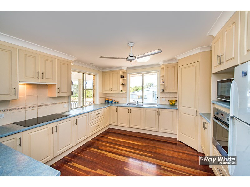 784 Scenic Highway, Kinka Beach QLD 4703