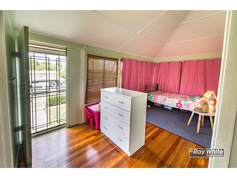 273 Mason Street, Koongal QLD 4701