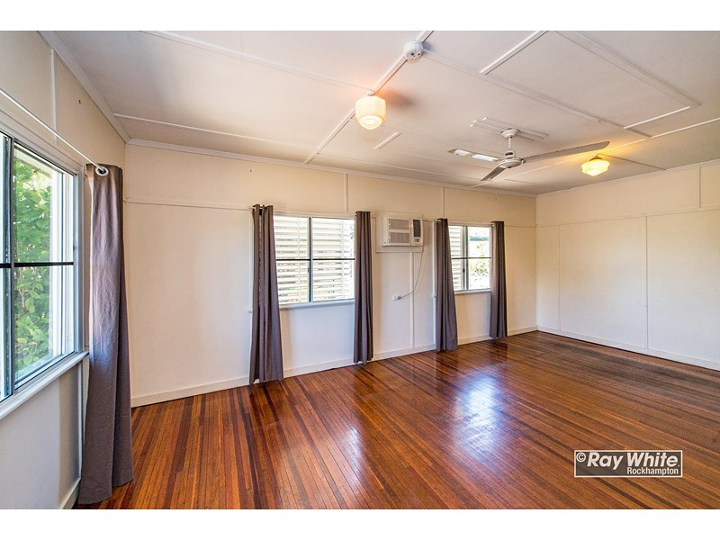 11 Alick Street, Park Avenue QLD 4701