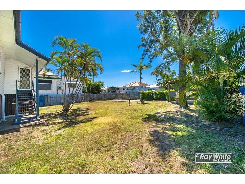 11 Alick Street, Park Avenue QLD 4701