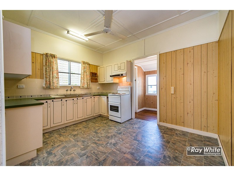 11 Alick Street, Park Avenue QLD 4701