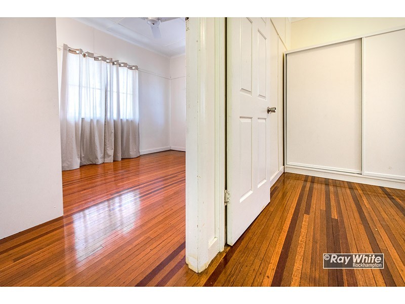 11 Alick Street, Park Avenue QLD 4701