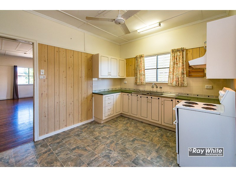 11 Alick Street, Park Avenue QLD 4701