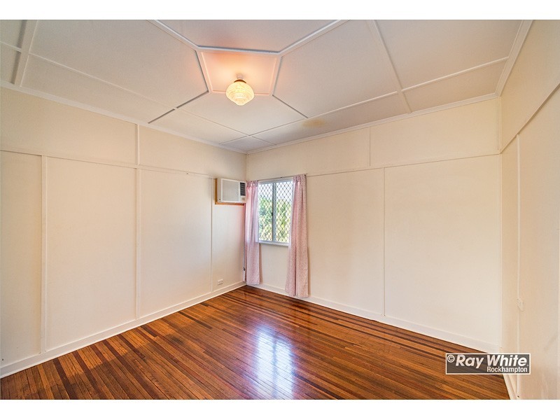 11 Alick Street, Park Avenue QLD 4701