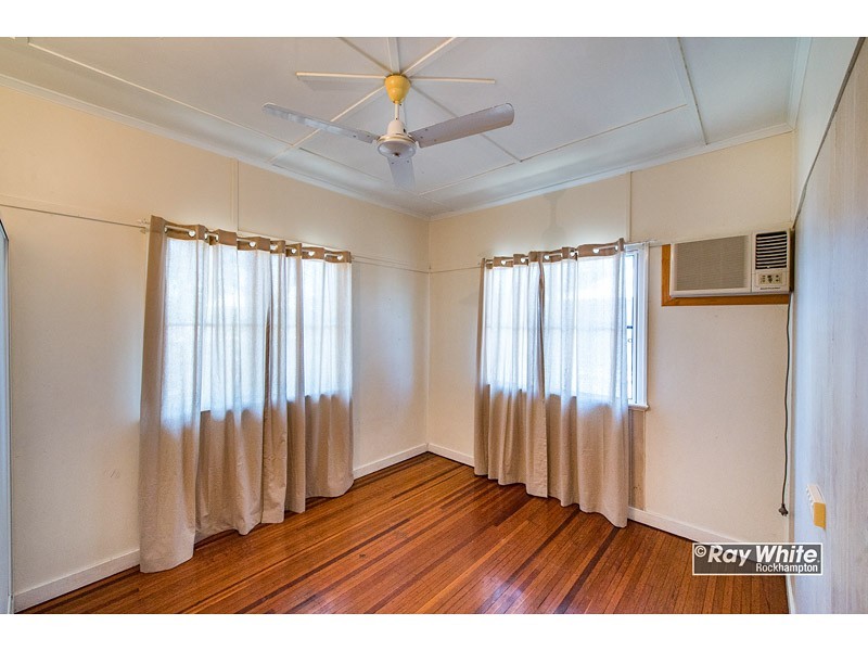 11 Alick Street, Park Avenue QLD 4701