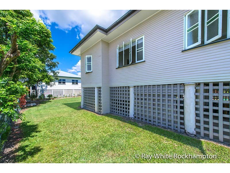 37 Luck Avenue, Wandal QLD 4700