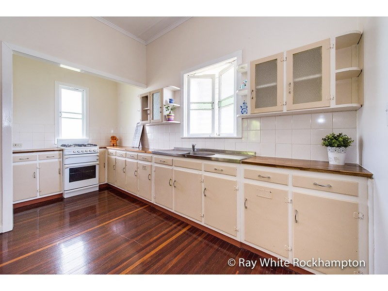 37 Luck Avenue, Wandal QLD 4700