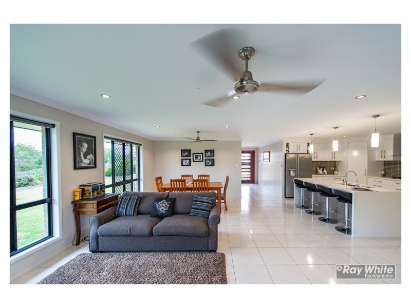60 Stirling Drive, Rockyview QLD 4701