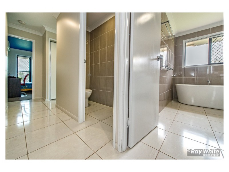 60 Stirling Drive, Rockyview QLD 4701