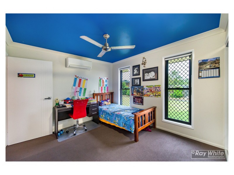 60 Stirling Drive, Rockyview QLD 4701