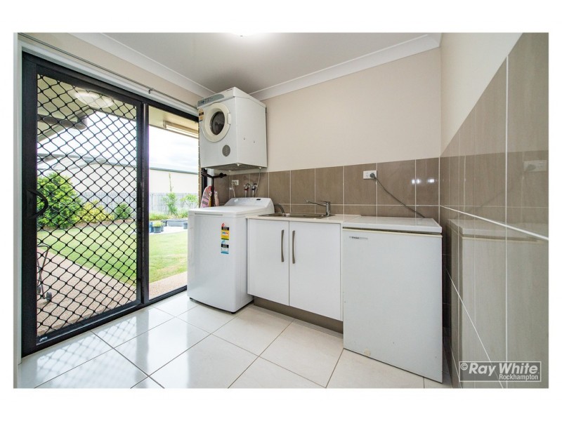 60 Stirling Drive, Rockyview QLD 4701