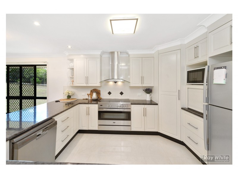 2 Maddison Avenue, Rockyview QLD 4701