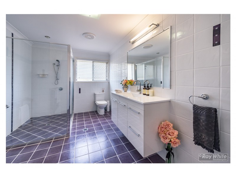 2 Maddison Avenue, Rockyview QLD 4701