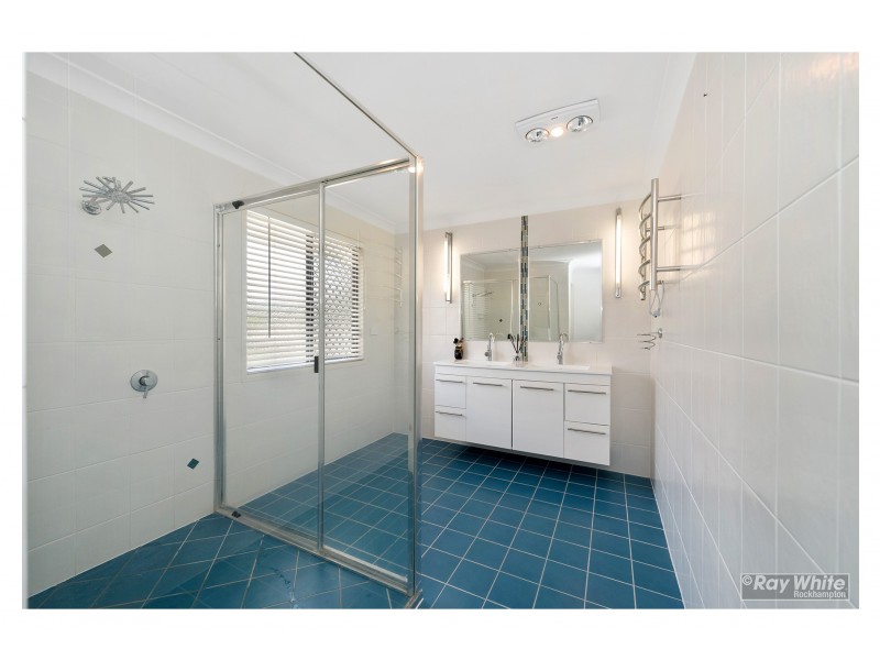 2 Maddison Avenue, Rockyview QLD 4701