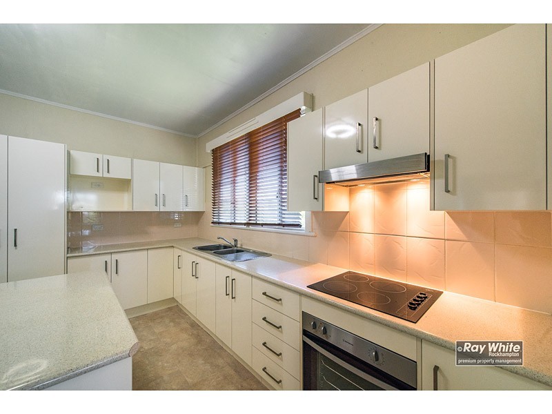 7 Cowap Street, Park Avenue QLD 4701