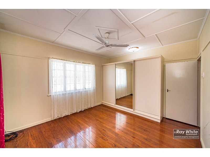 7 Cowap Street, Park Avenue QLD 4701