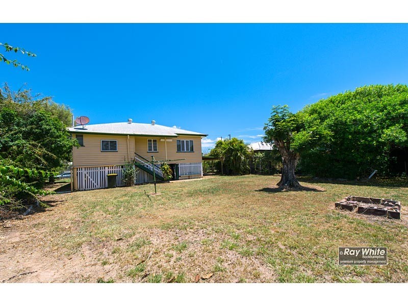 7 Cowap Street, Park Avenue QLD 4701