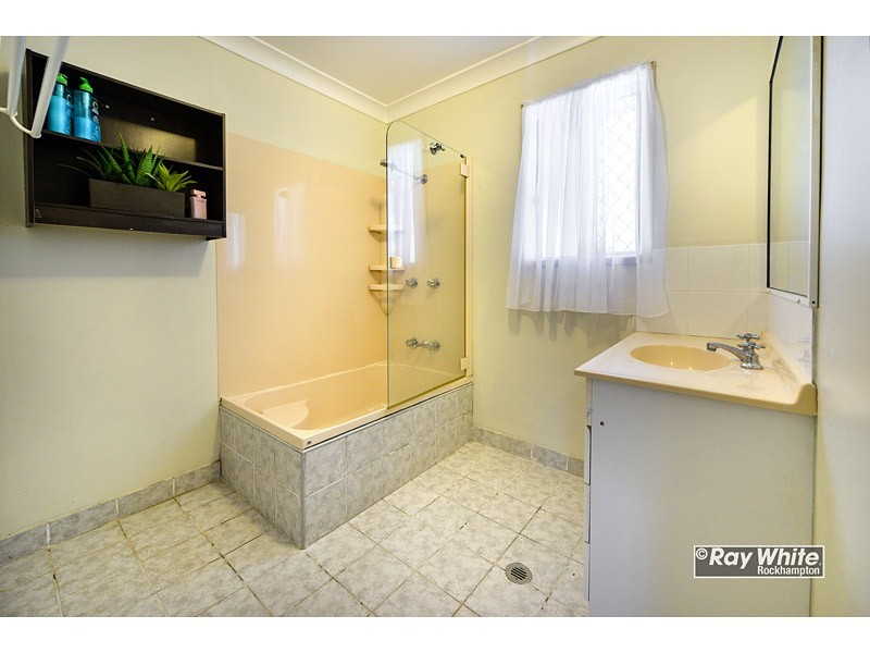 360 Duthie Avenue, Frenchville QLD 4701