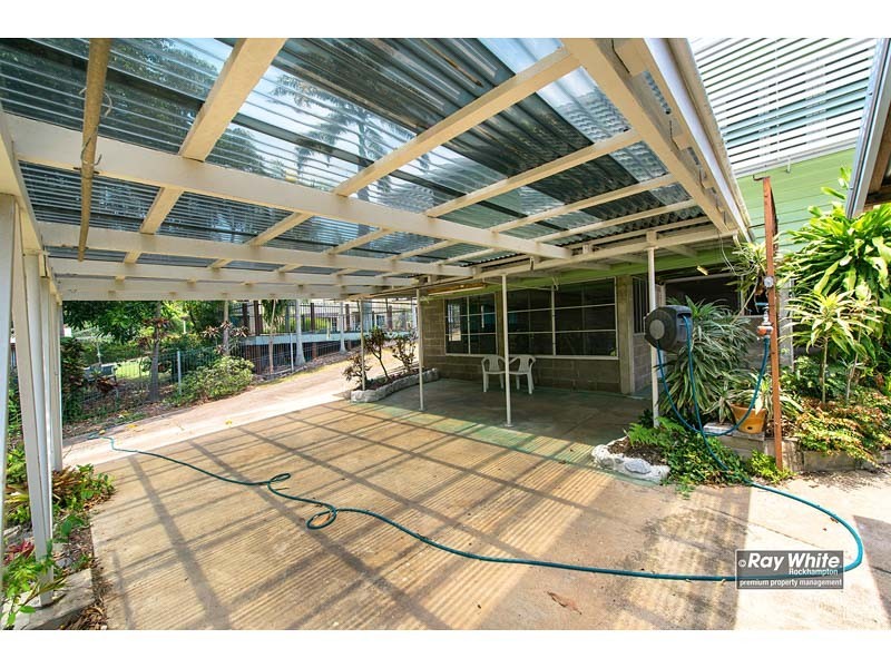 70 Wentworth Terrace, The Range QLD 4700