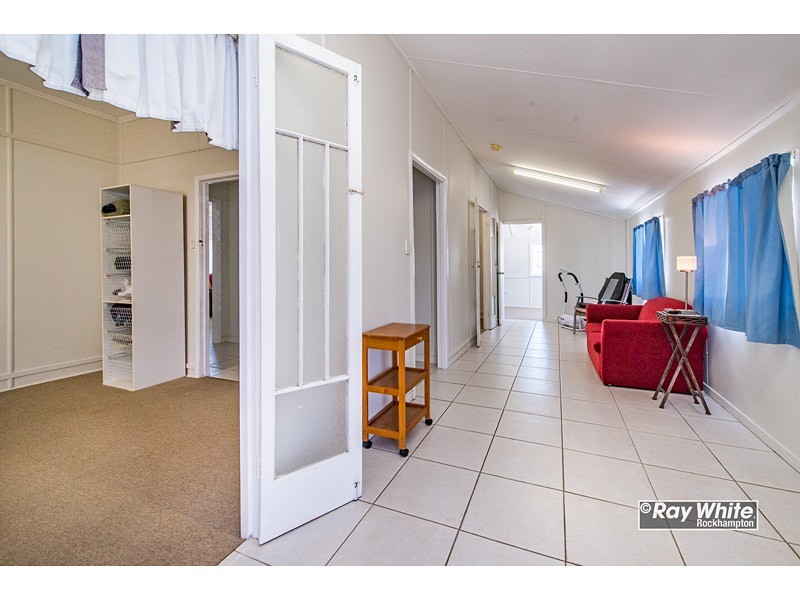 59 Evans Street, Berserker QLD 4701