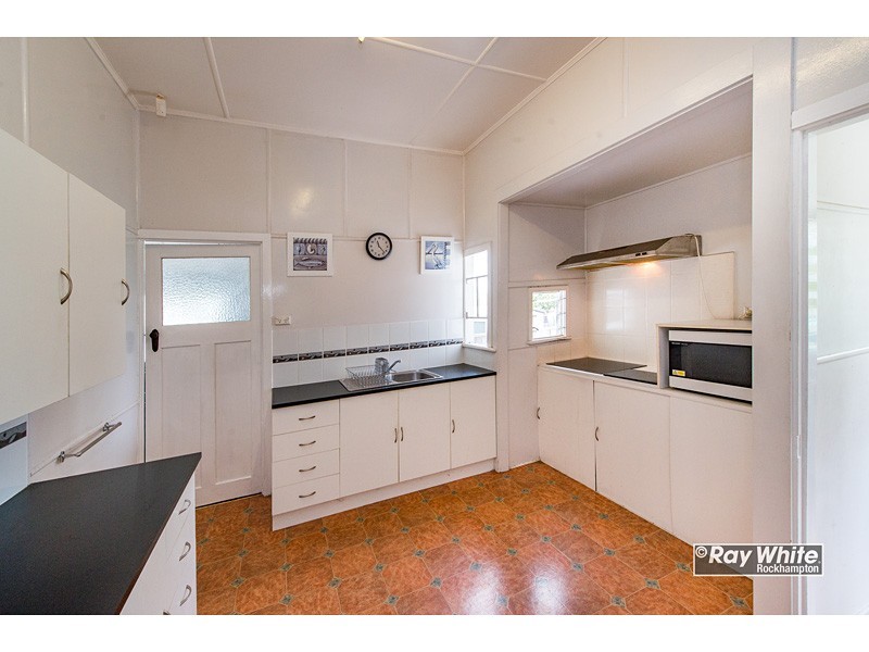 7 Dally Street, Wandal QLD 4700